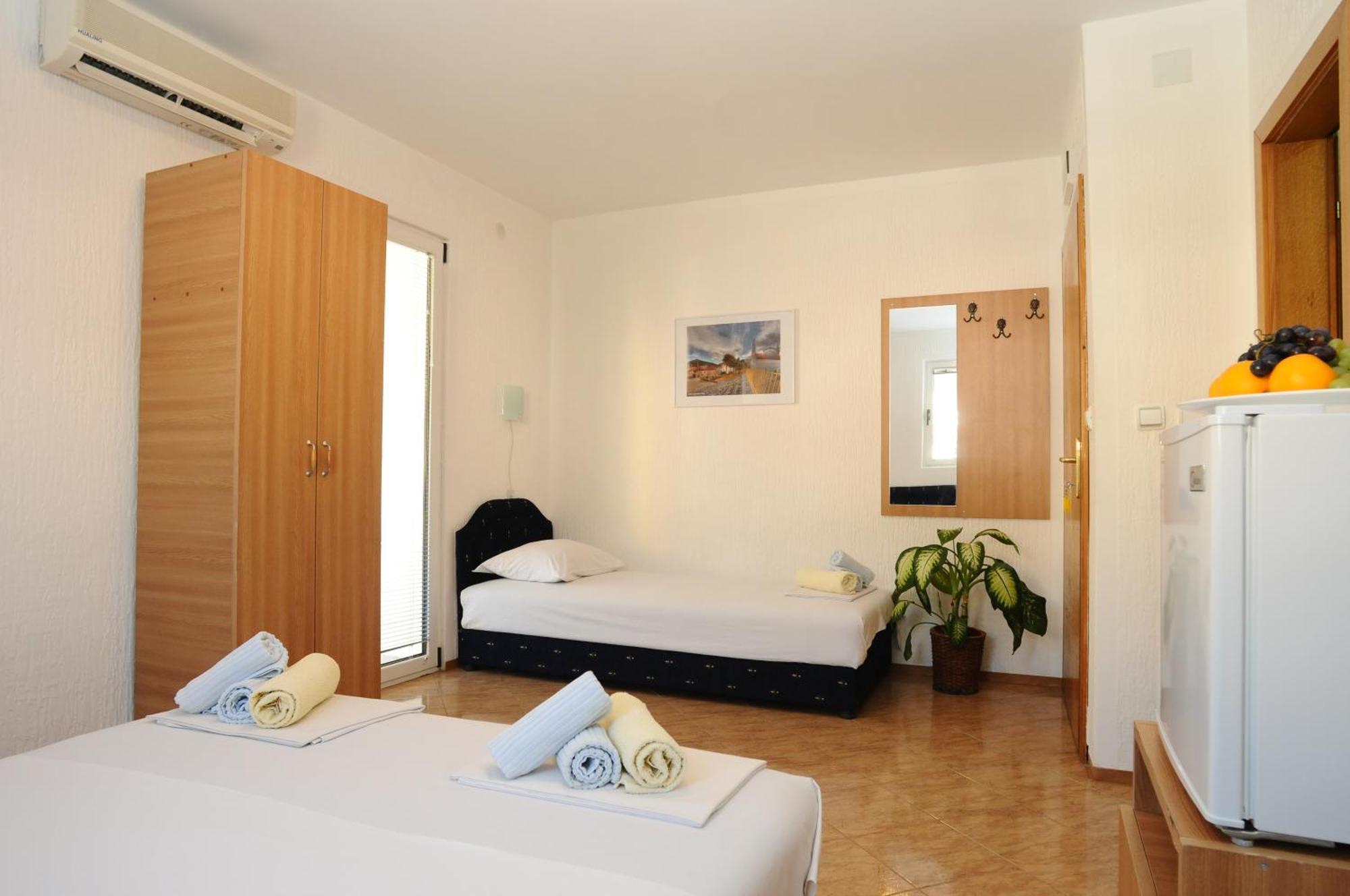 Budva Inn Guest House エクステリア 写真