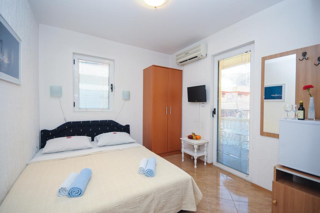 Budva Inn Guest House 部屋 写真